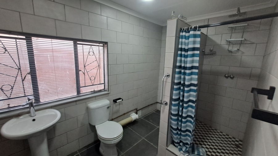 5 Bedroom Property for Sale in Westdene Free State